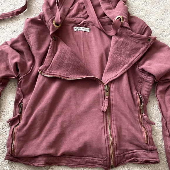 NWOT FREE PEOPLE DISTRESSED HOODIE - Picture 5 of 8